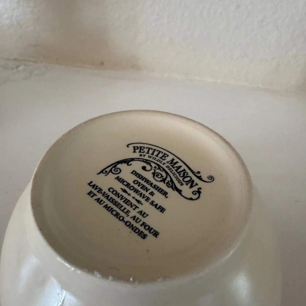 Petite Maison French‎ Ceramic Butter Bowl